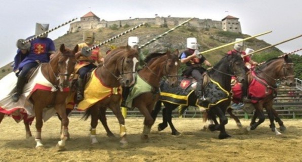 Visegrad, Mittelalterliche Ritterspiele